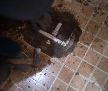 甘南卫生间漏水维修公司为您分享下卫生间渗水如何处理及注意事项