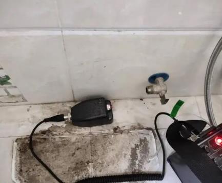 甘南屋顶漏水维修公司分享下卫生间漏水的危害及解决方法